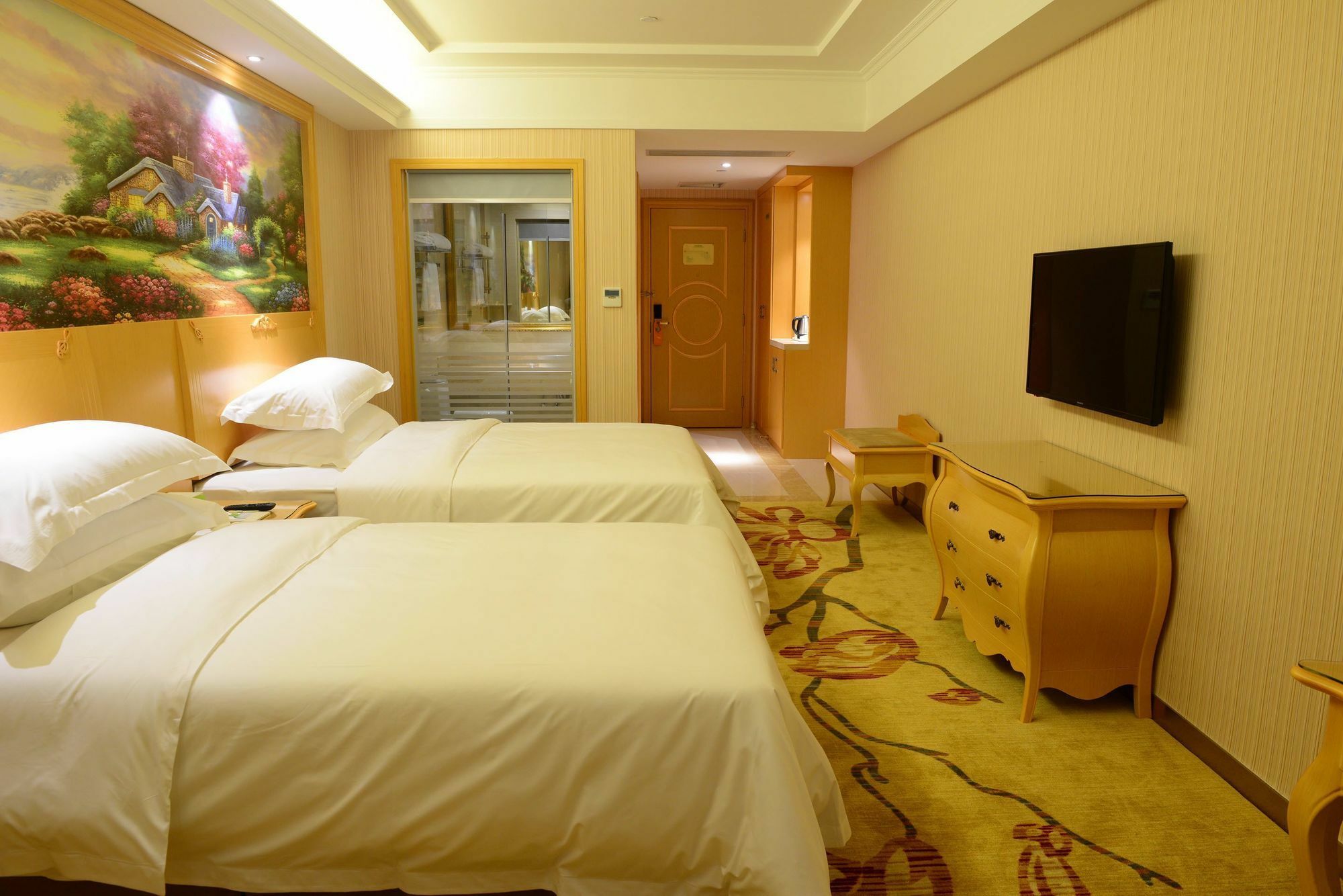 Vienna International Hotel Shajing Heyi Branch Shenzhen Exterior photo