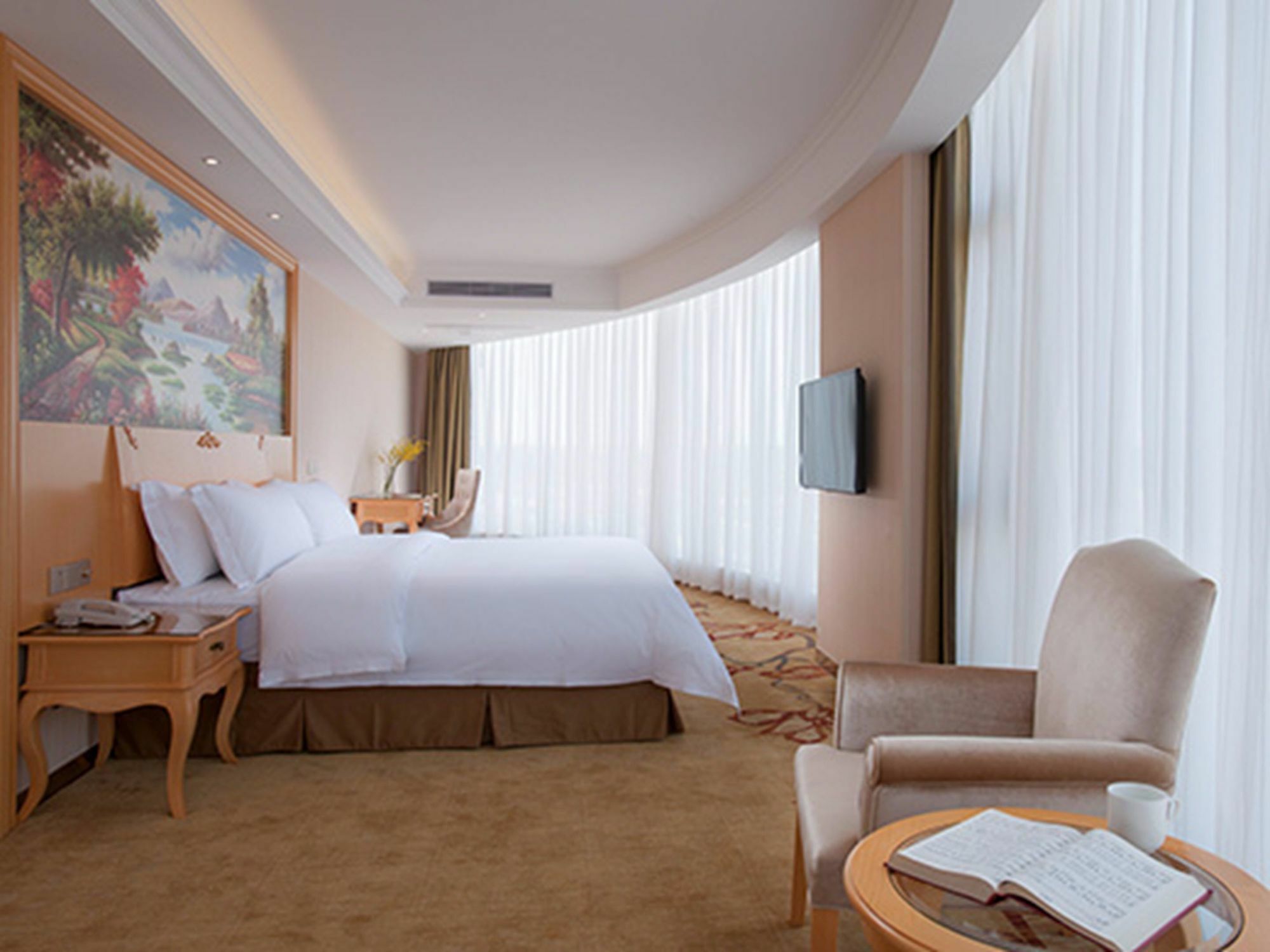 Vienna International Hotel Shajing Heyi Branch Shenzhen Exterior photo